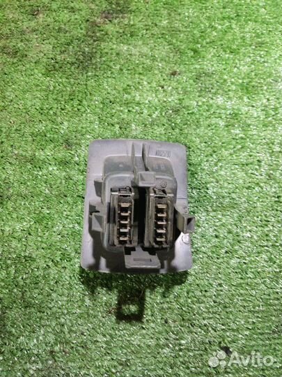 Блок управления стеклоподъемниками задний Renault