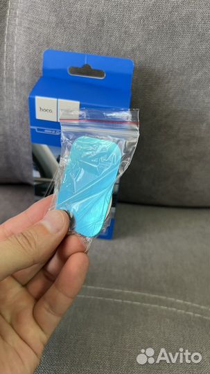 Держатель для телефона магнитный в машину