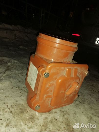 Обратный клапан для канализации