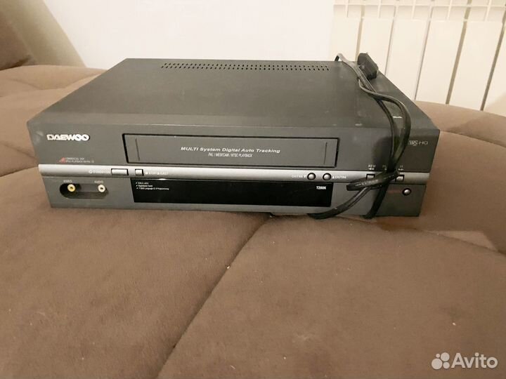 Видеомагнитофон