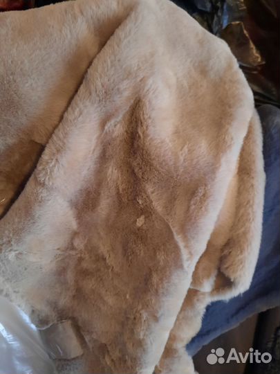 Кусочки меха, кожи, фурнитура для верхней одежды