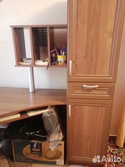 Компьютерный стол