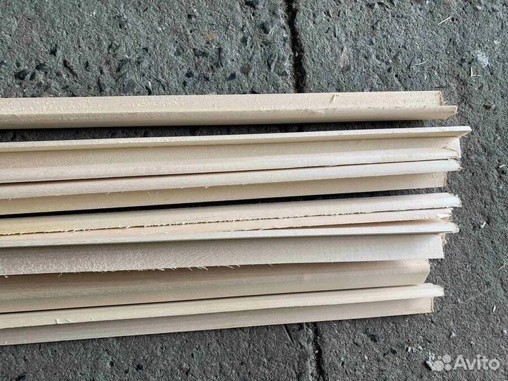 Уголок липа