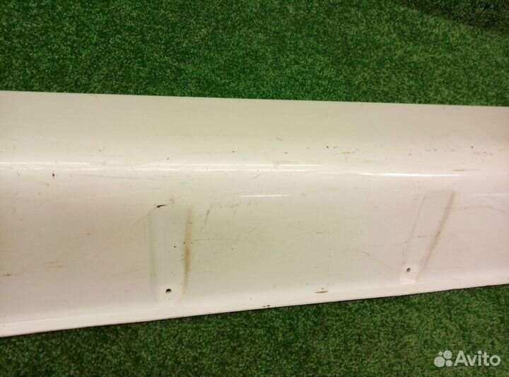 Накладка на порог (наружная) левая для Kia Quoris