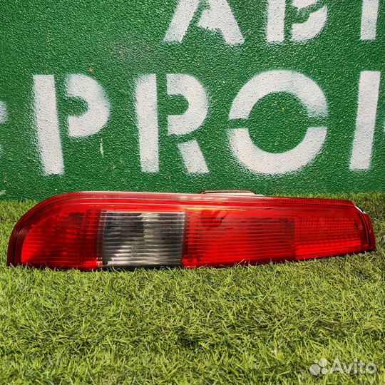 Фонарь задний левый ford focus II