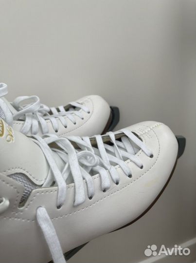 Коньки для фигурного катания детские