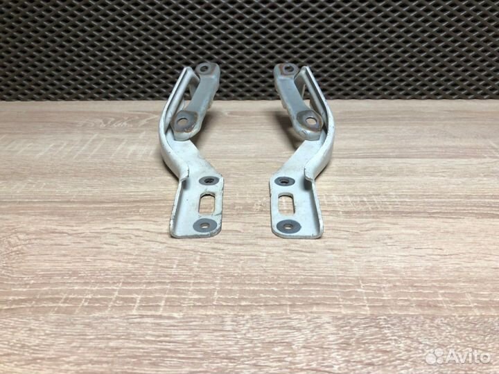 Петля капота Honda Civic FD 2008