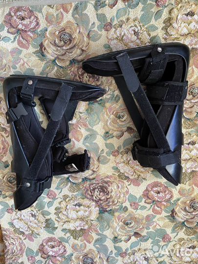 Тутор голеностопный