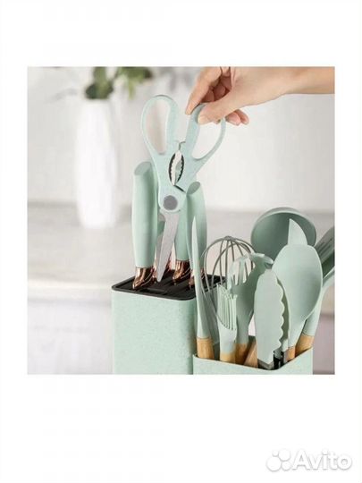 Кухонный набор 19 в 1(ножи, доска, поварежки)новые