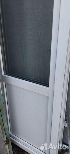 Окна пластиковые бу и дверь балконная