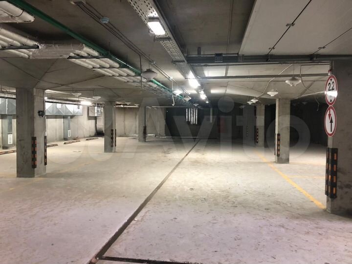 Машиноместо, 14 м²