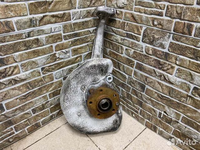 Цапфа/кулак поворотный передний левый Audi A6/RS6