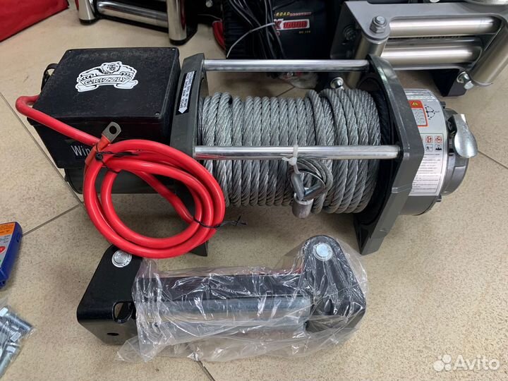 Лебёдка 17000lbs Grizzly 12v (7 700 кг.)