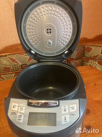 Мультиварка Redmond RMC-M4511