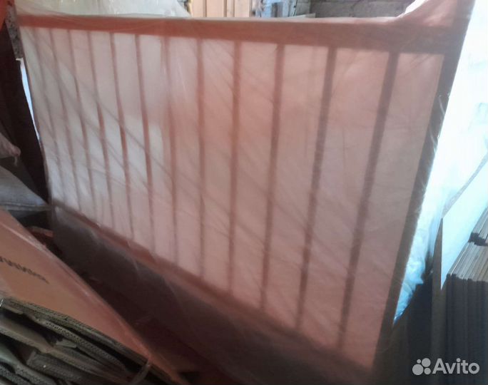 Детская кроватка с мотрасом, и выдвижным ящиком