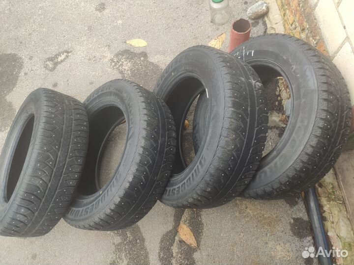 Bridgestone Ice Cruiser 7000 225/60 R17 106T