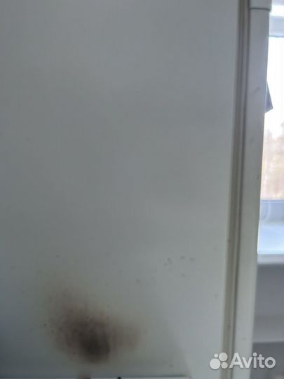 Холодильник Бирюса