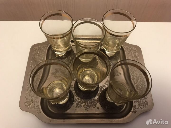 Набор рюмок на подносе. СССР