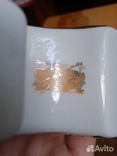 Фарфоровые статуэтки 