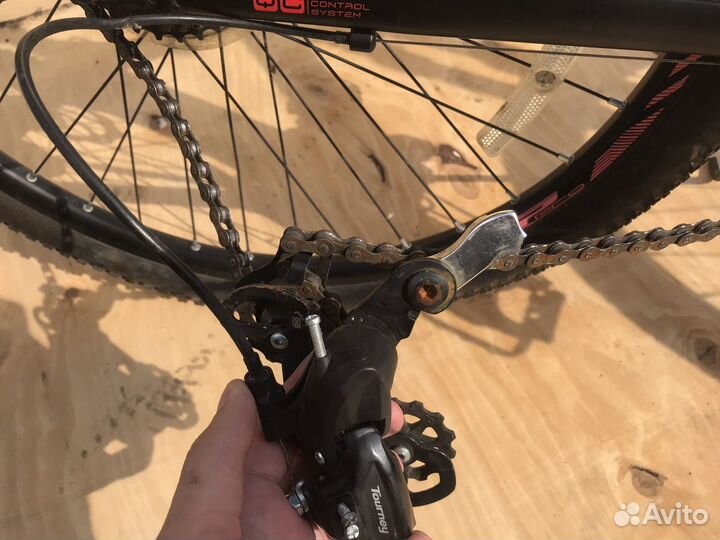 Велосипед rush hour XS 680 Disc AL