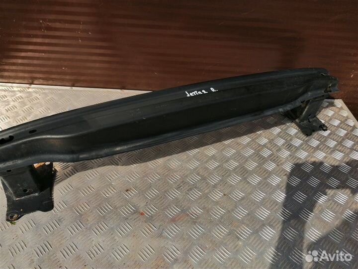 Усилитель бампера задний Volkswagen Jetta 6 162