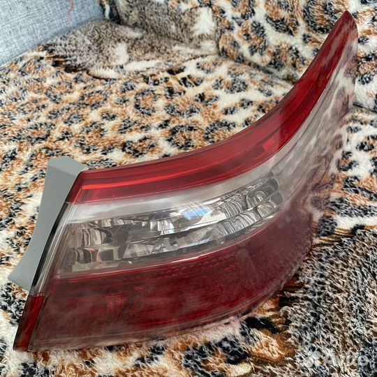 Фонарь задний правый Camry 40