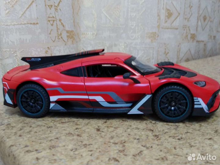Модель Mercedes-benz AMG one 1:24