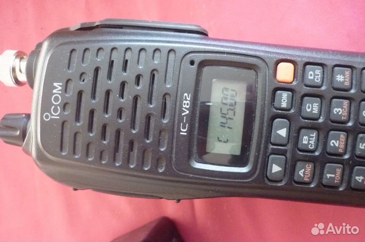 Радиостанции Icom IC-V82 (Япония) 2 шт