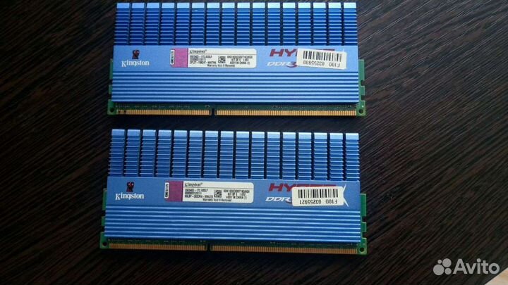 Оперативная память DDR3 Kingston (2 плашки по 2гб)