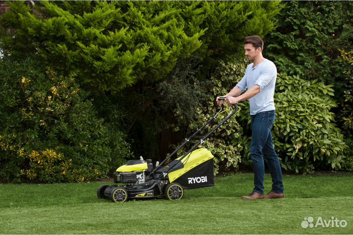 Бензиновая самоходная газонокосилка Ryobi RLM46160