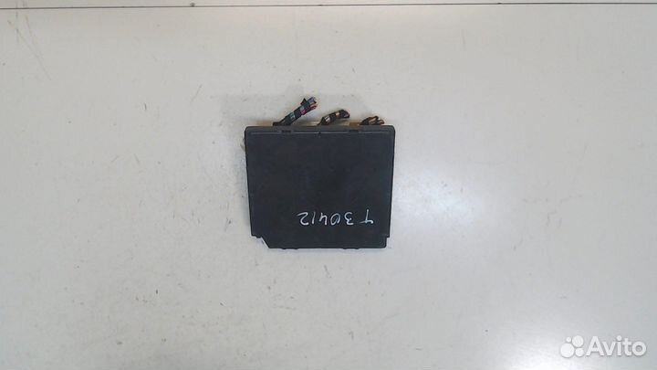 Блок управления бортовой сети Volkswagen Jetta 6