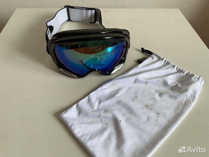Горнолыжная маска oakley