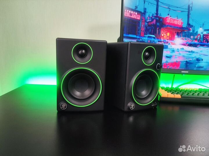 Студийные мониторы Mackie CR-3