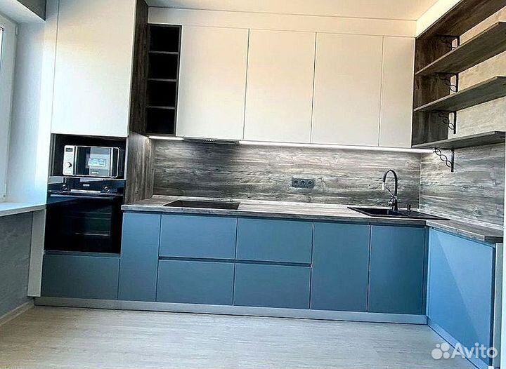 Кухня до потолка