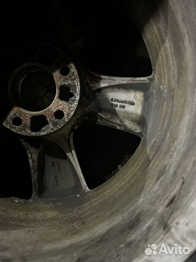 Комплект колес шипованных 18 радиуса на Бмв х5