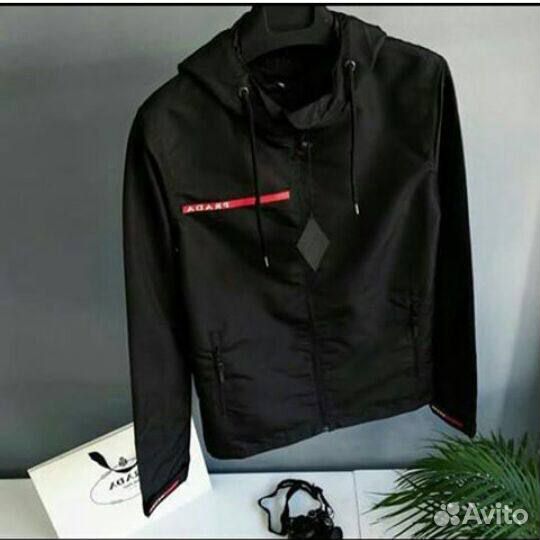 Куртка новая