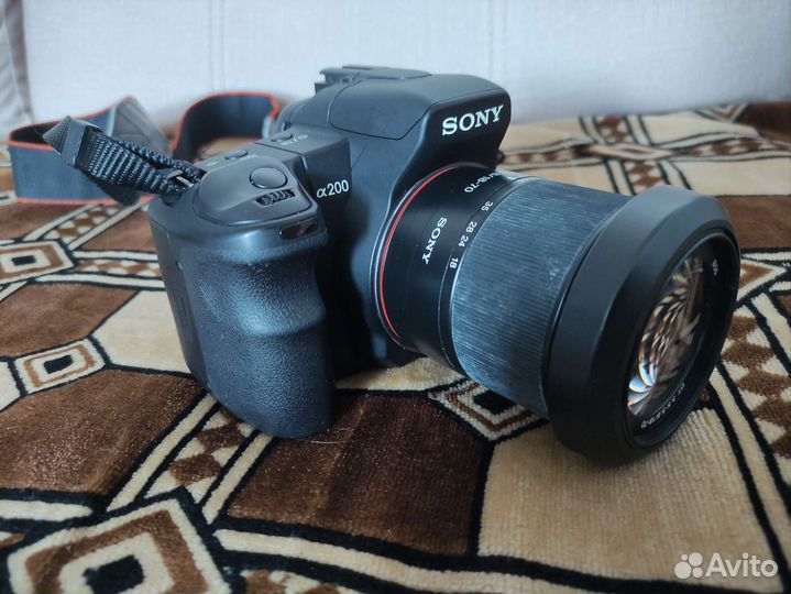 Фотоаппарат Sony A200