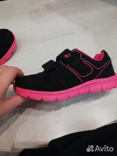 Кроссовки для девочки 31-32