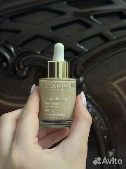 Увлажняюший тональный крем clarins