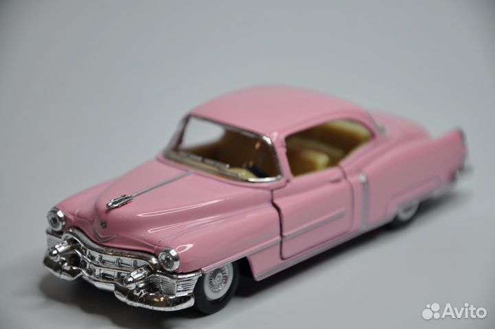 Модель автомобиля Cadillac Series 62 Coupe металл