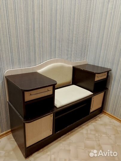 Тумба в прихожую