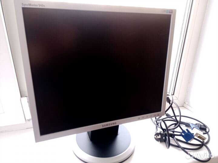 Продам Монитор Samsung syncmaster 940n