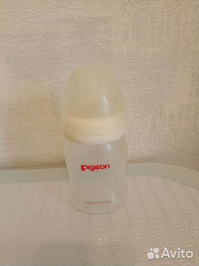Бутылочка Pigeon 0+