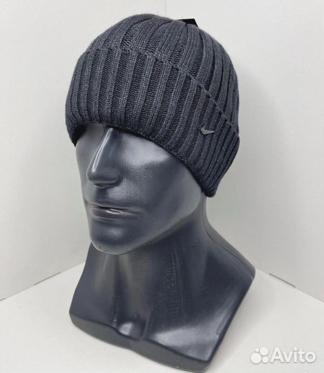 Мужская зимняя шапка