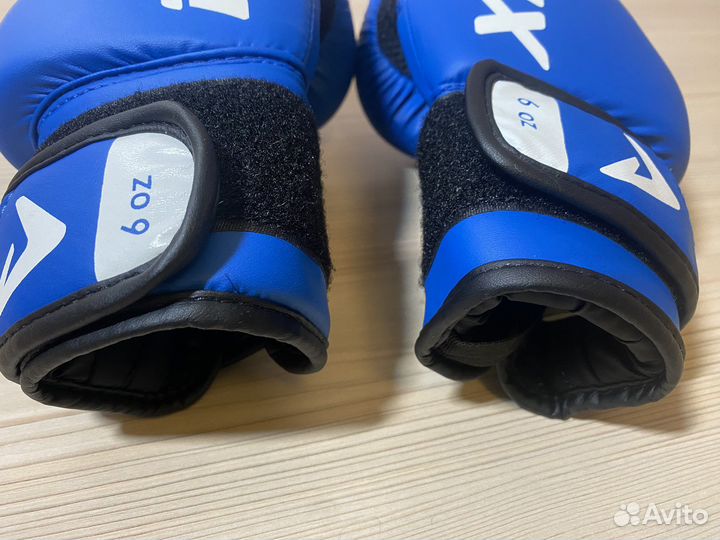 Боксерские перчатки