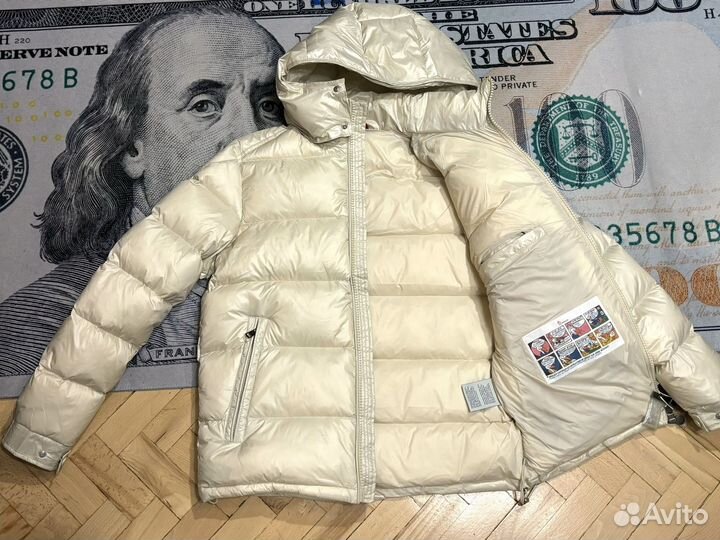 Пуховик moncler maya молочно-белый