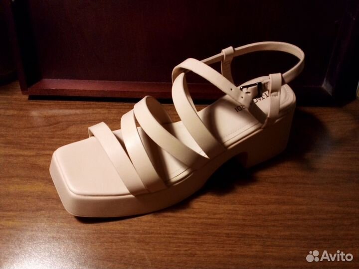 Босоножки женские 40-41 размер (большие)