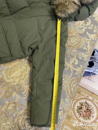 Продам 2 пуховика / мальчик Uniqlo 6 -7-8 лет