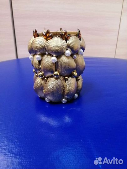 Сувенир. Вазочка из ракушек