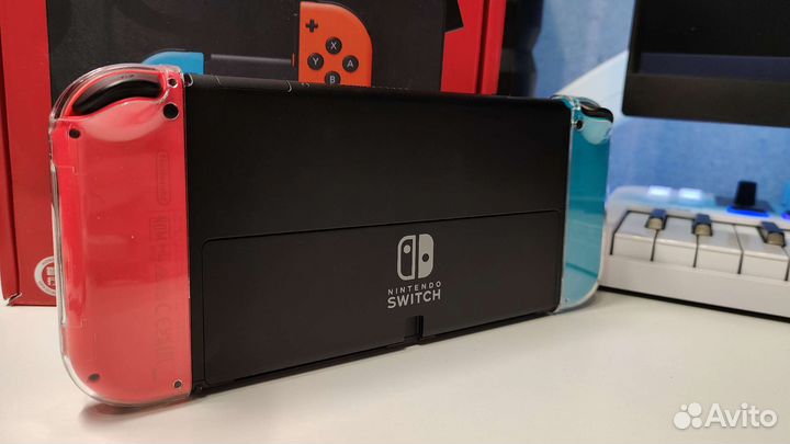 Nintendo Switch oled rev 2 + игры и аксессуары